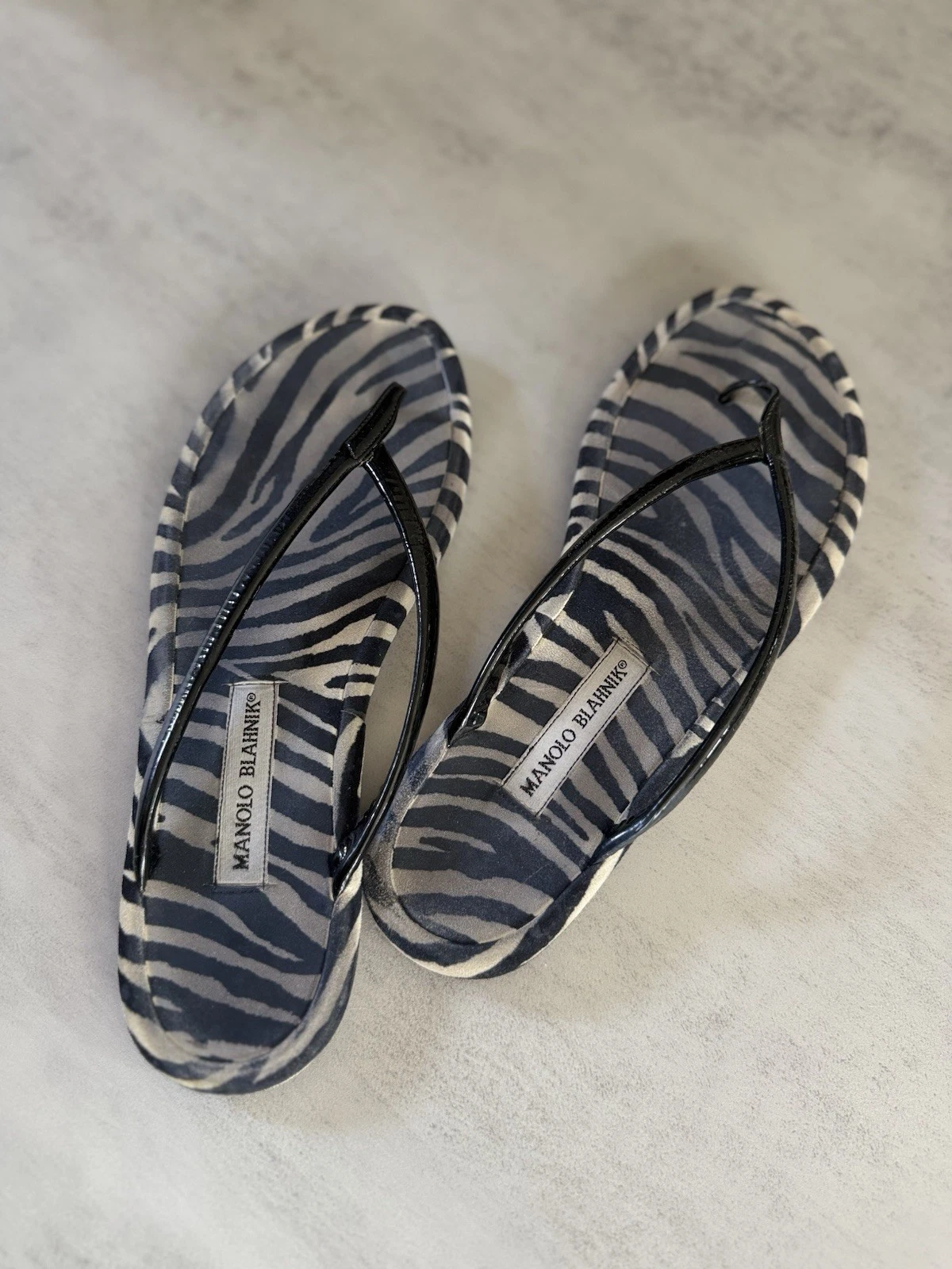 MBT Sandali piatti MANOLO BLAHNIK stampa zebrata taglia 40 9