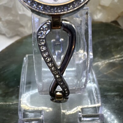 Bulova Infinity Women display picture 1