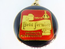 Porte-Clés / KEY RING LE PETIT FERMIER / FROMAGE DE BOURGOGNE / BURGUNDY CHEESE