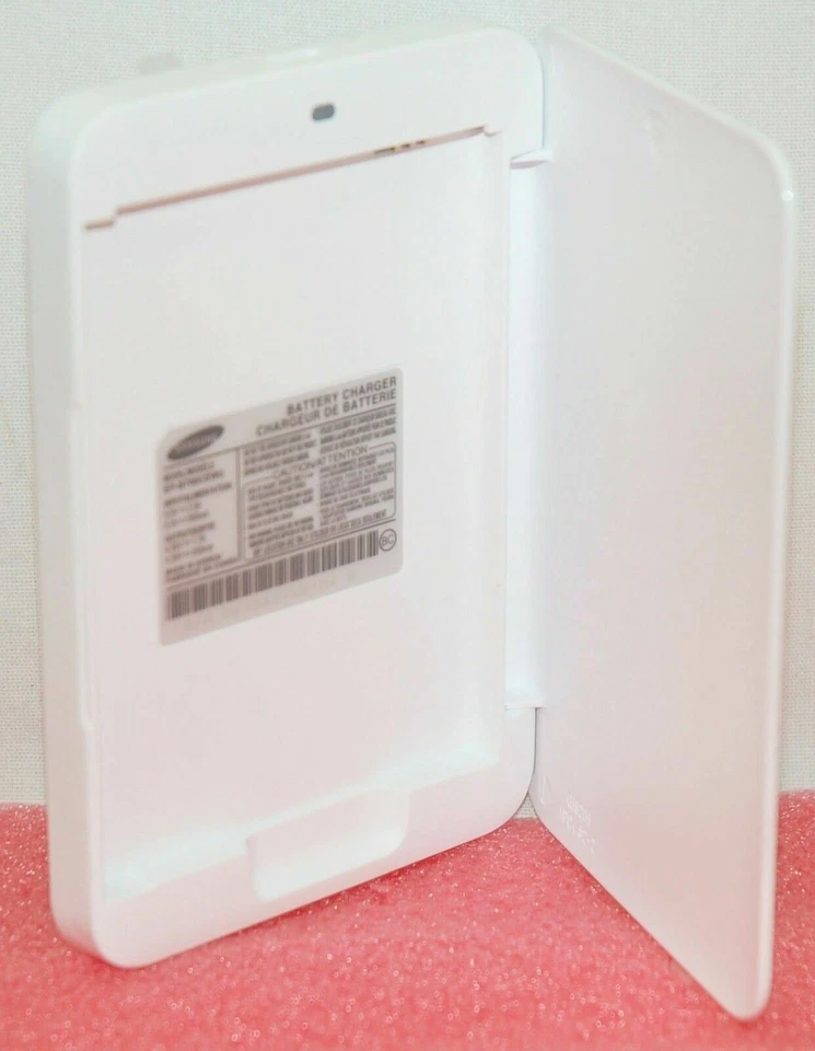 NUEVO GENUINO Samsung Galaxy S4 MINI Externo BLANCO Cargador de Batería Base Micro-USB Foto 2 de 4