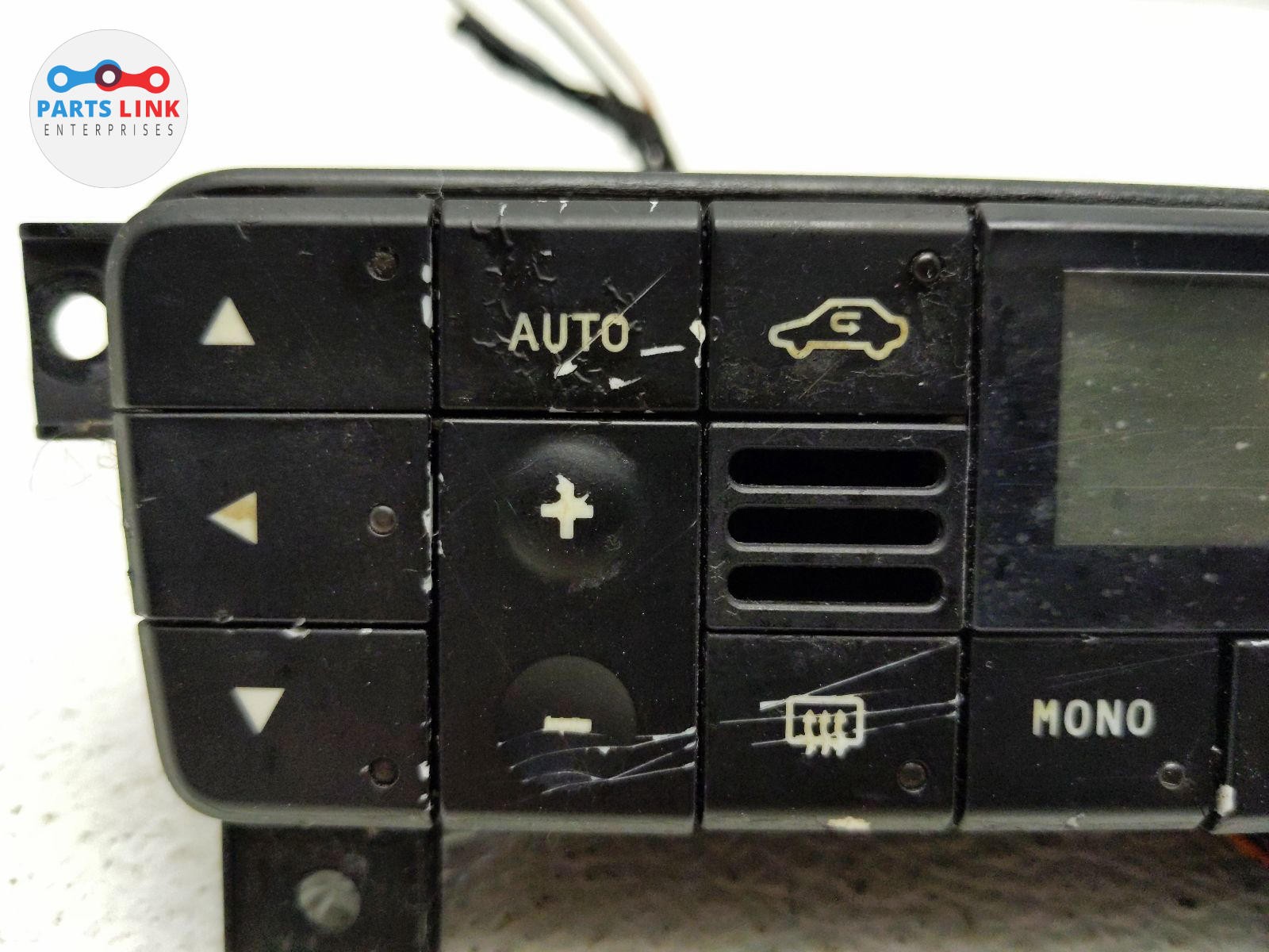 Maserati GranTurismo 2007-2019 Left Air conditioning switch knob