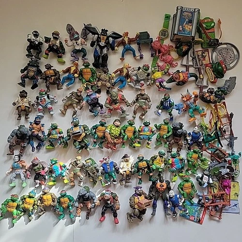 Huge Lot of Vintage Teenage Mutant Ninja Turtles (TMNT) Action Figures Toys