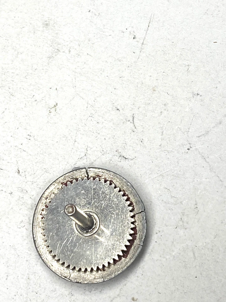 Märklin  ES 800   E-Lok --    RAD mit ACHSE/ZAHNRAD          --   7  /18 - Bild 2 von 2