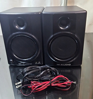 M-Audio Studiophile AV-40 Desktop Speakers Studio Monitors For Parts Or Repair