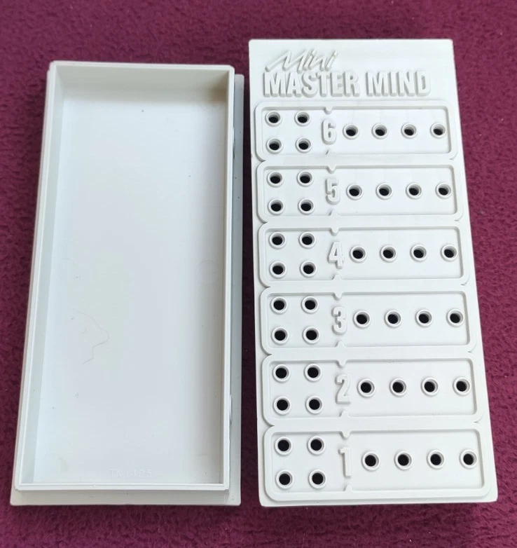 Vintage Mastermind Mini Game By Waddington's 1984 - Complete Very Good Condition - Image 3 of 4