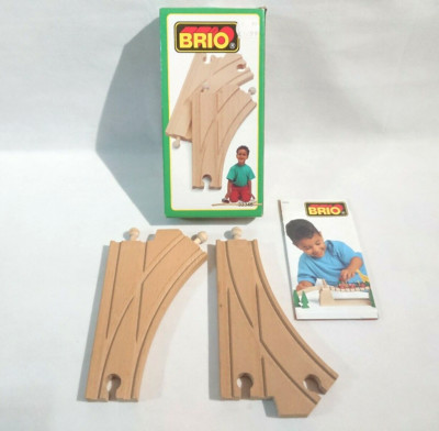 Holzeisenbahn Zug - Vintage BRIO männliche & weibliche Anschlussdose - Thomas Learning