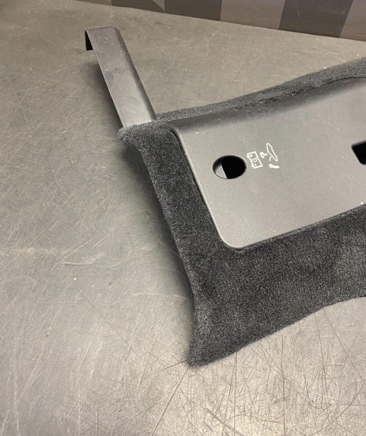 Porsche 911 GT3 2004 Left Kick panel