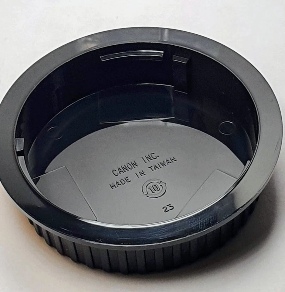 Canon EF EF-S Rear Lens Cap OEM 18-55mm IS II zoom kit Taiwan Original Cover - Image 2 of 4