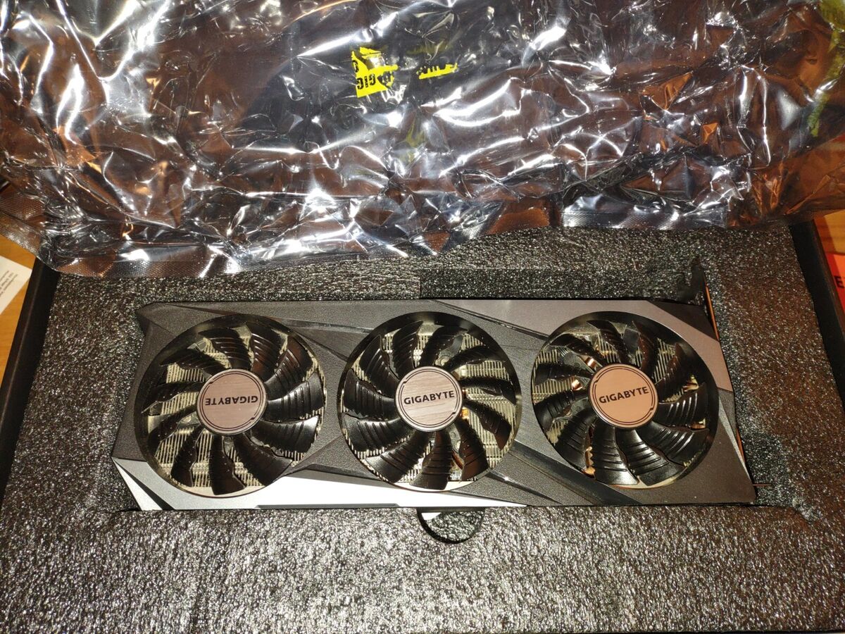 GIGABYTE GeForce RTX 3070 GAMING OC 8G GDDR6 Graphics Card GIGABYTE GeForce RTX 3070 GAMING OC 8G GDDR6 Graphics Card