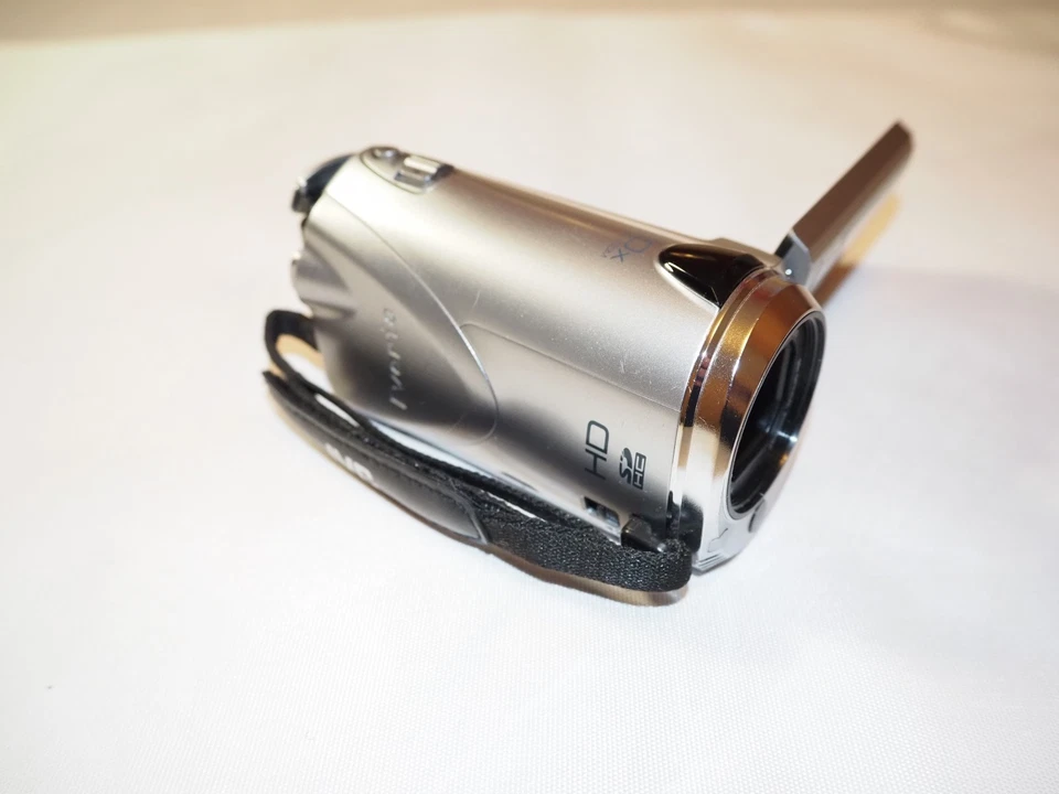 JVC HD Everio GZ-HM300 Camcorder guter Zustand - Bild 3 von 4