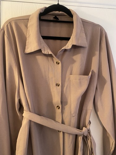 Long Beige/ Cream/ Tan Shirt Blouse Size 22 - Picture 3 of 4