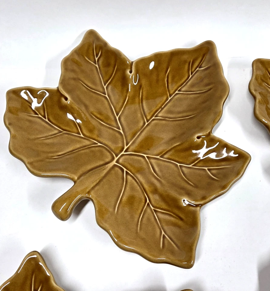 Juego de 4 platos de postre ensalada ámbar hoja cosecha granero cerámica otoño 10" usados en excelente estado Foto 3 de 4