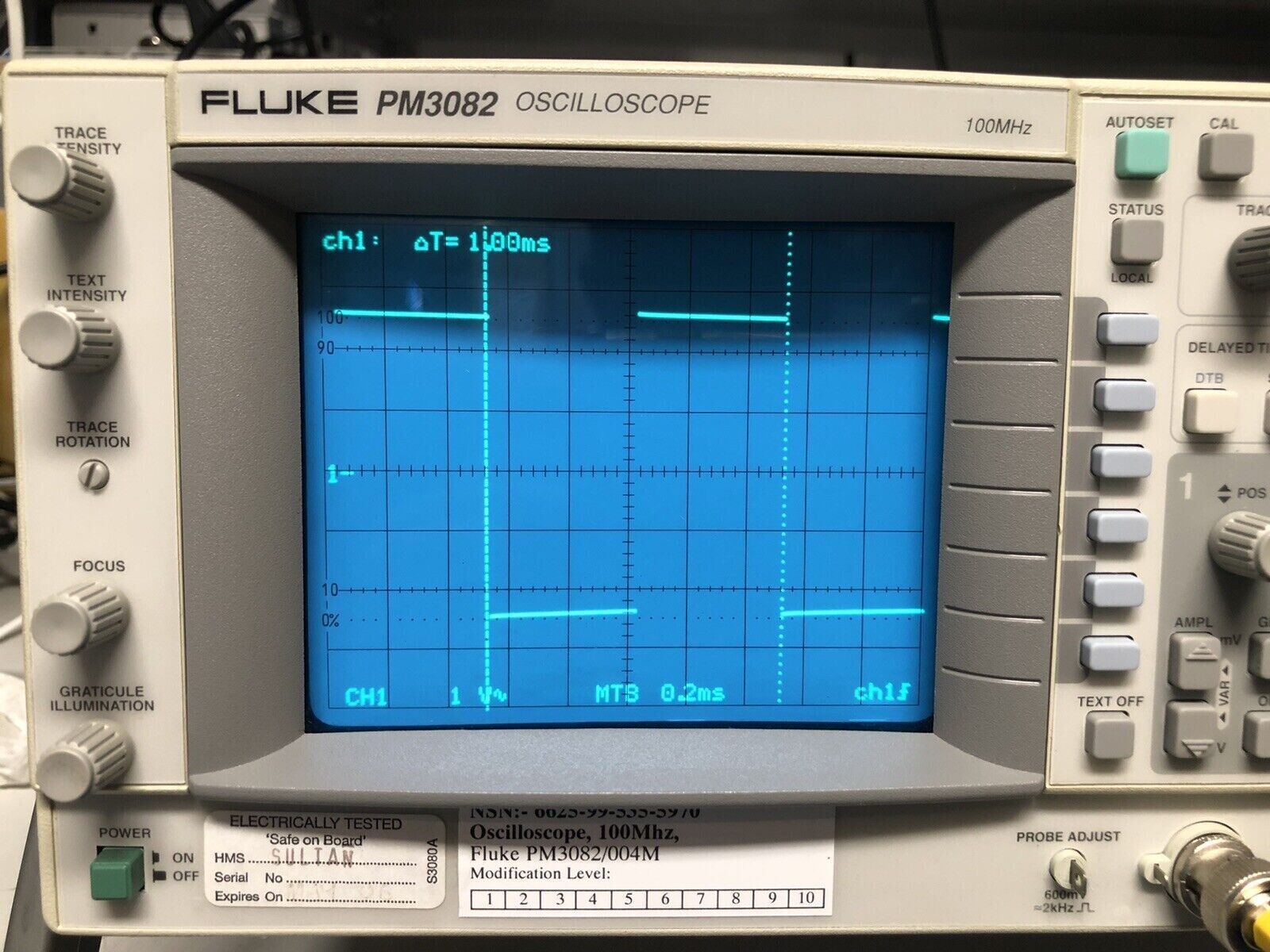 Fluke Oscilloscope 100MHz Analogue 4 Channel RF in Possible Calibration