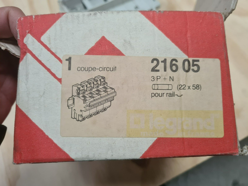 Coupe-circuit Legrand 3P+N 500V 10x38 - 2 Pièces - Réf 05848 / 058 48 - Neuf