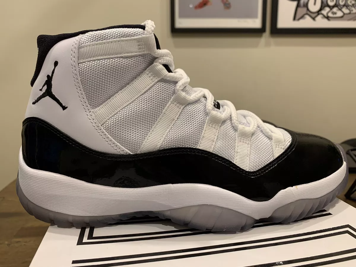 Nike Air Jordan 11 Retro Concord 2011