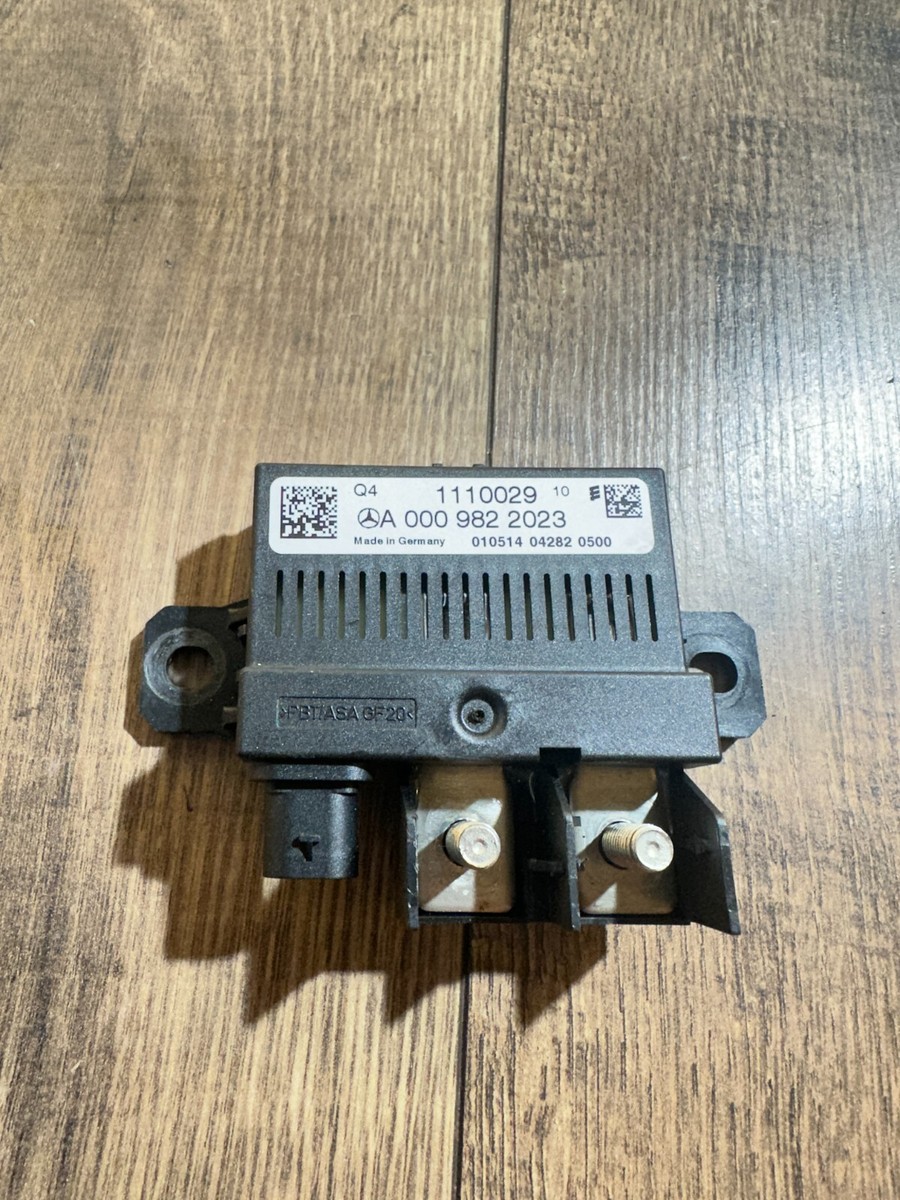 Marelli 電装品 A000 982 2023　Mercedes-Benz Marelli 電装品 A000 982 2023 Mercedes-Benz GENUINE OEM