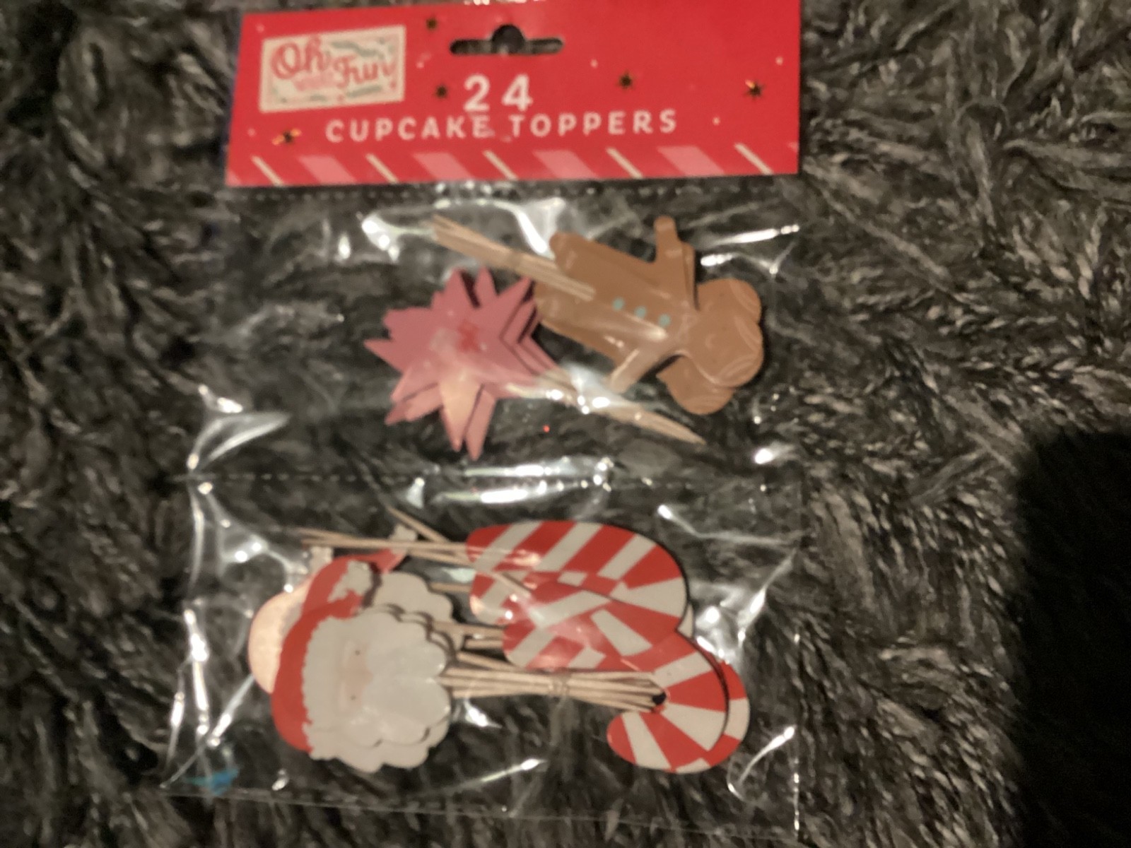 BNIP New Pack of 24 Christmas Cupcake Decoration Toppers Picks Santa Gingerbread