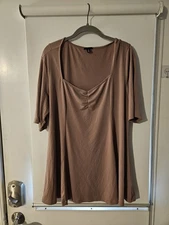 Torrid Women's Short Sleeve Blouse Size 2 Mauve Color Pre-owned