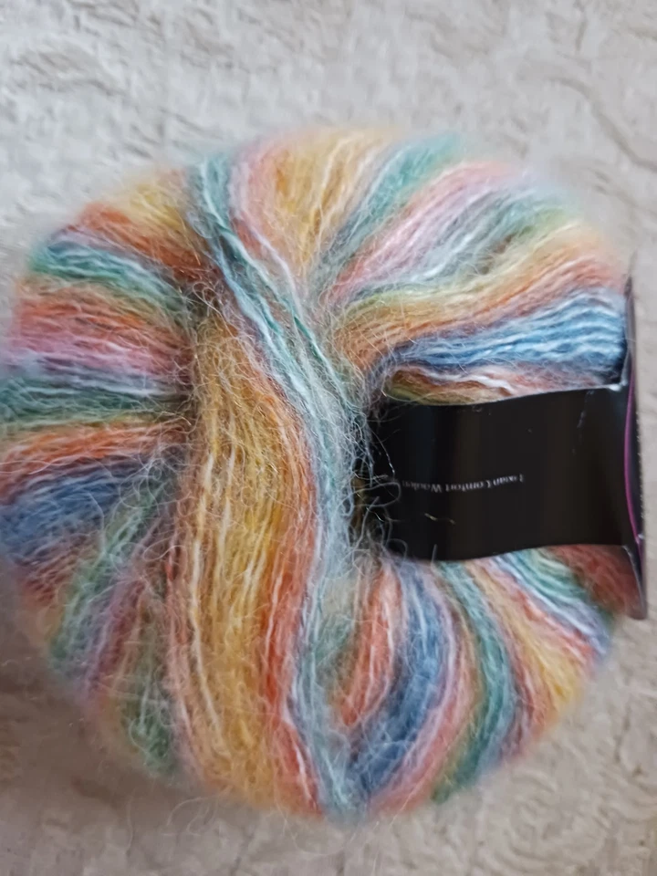 Muyuan Mohair Blend Laceweight Yarn 10 Sks Yellow Peach Green Variegated 25 Gram - Image 3 of 4