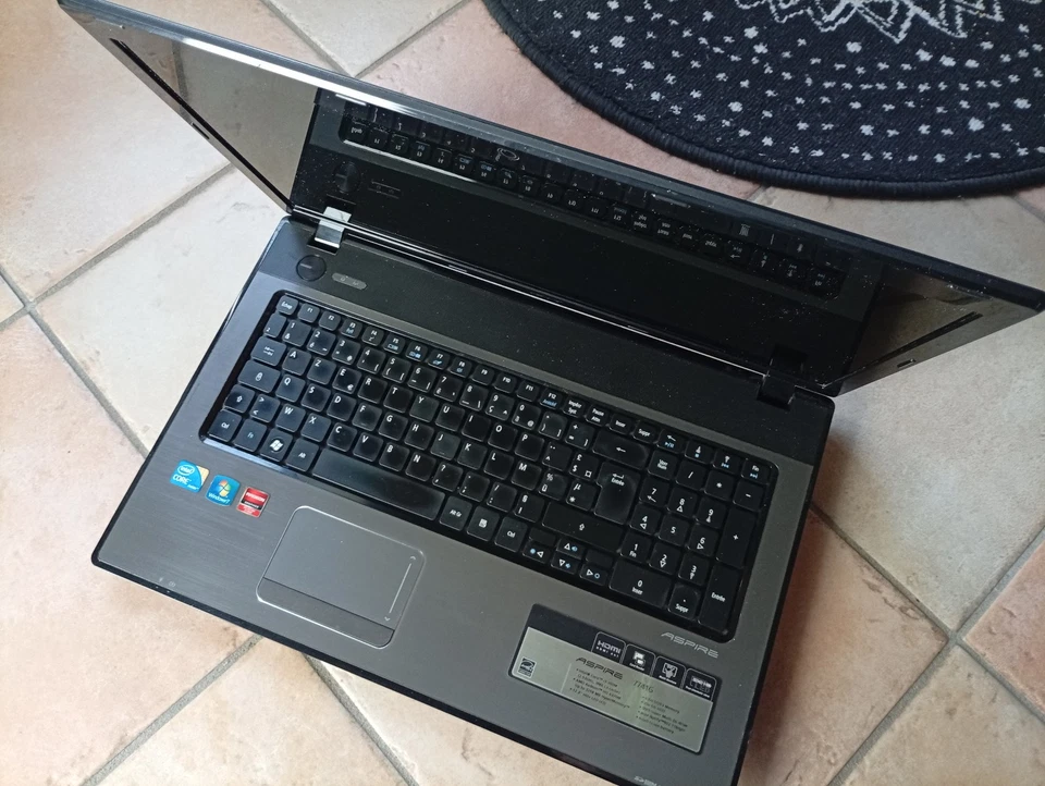 ACER Aspire 7741G - Immagine 3 di 4