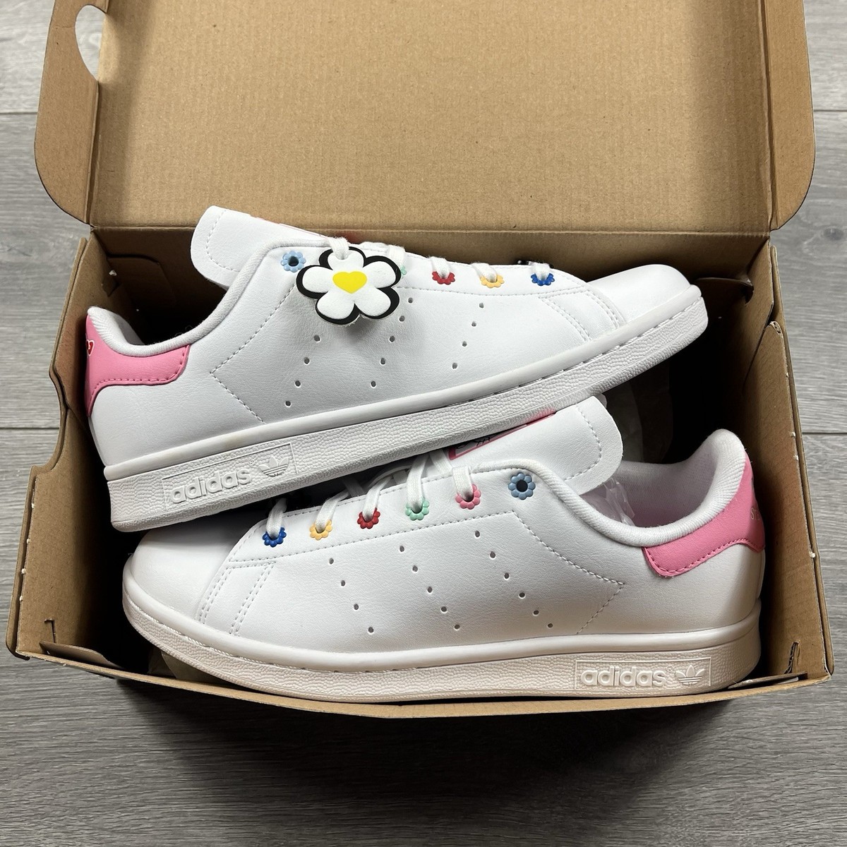 Adidas Stan Smith x Hello Kitty & Friends 'White/Pink' - Size UK