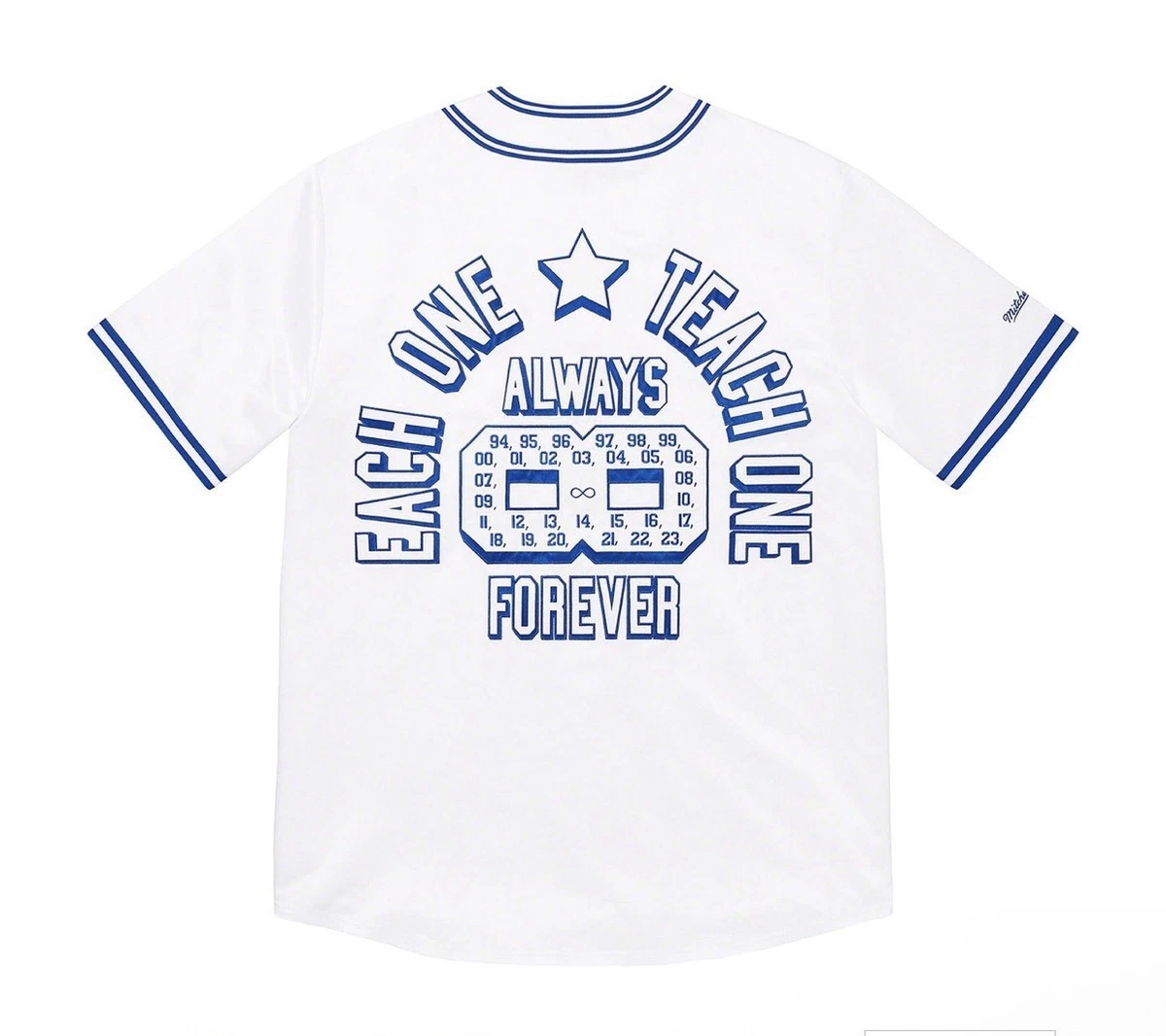 Super Héroe Ninja Del Diseño De La Imprión Blanca De La Camiseta