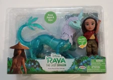 Disney's Raya and the Last Dragon 6-Inch Petite Raya Doll & Feature Sisu Dragon