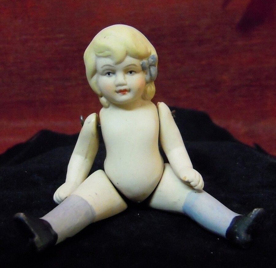 Articulated Puppet Figurine Daughter in Art Deco Art Nouveau Porcelain Style