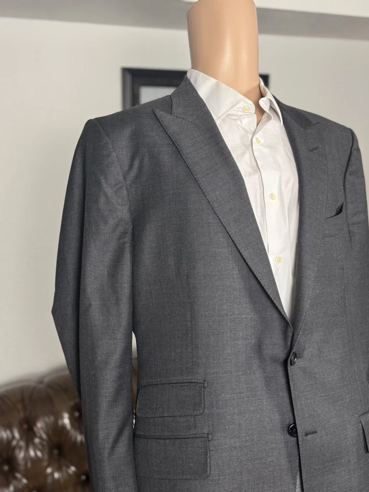 Tom Ford O’Conner Charcoal Gray Wool Peak Lapel Suit Jacket Peak Lapel 56/46 US - Image 2 of 4