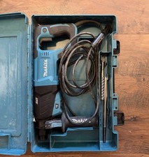Imagen de Makita 8 Amp 1 in. Corded SDS-Plus AVT Rotary Hammer Drill with Handle Hard Case