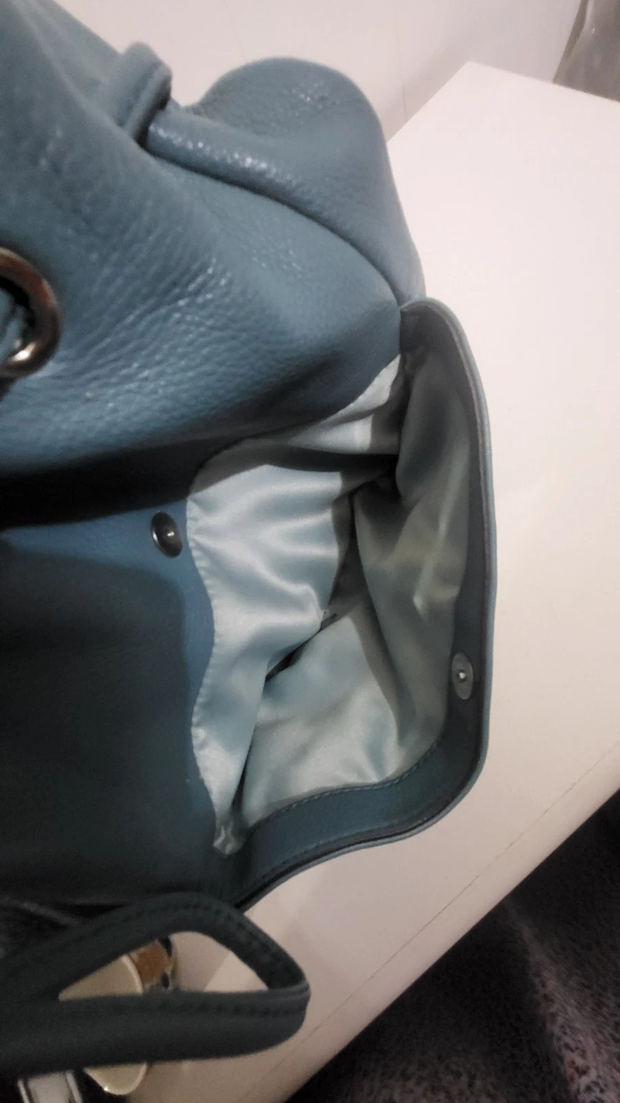 Borsa a tracolla Coach 27003 Avery Robin's Egg in pelle turchese con coulisse secchiello