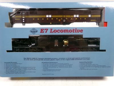 HO Proto 2000 Pennsylvania E7A diesel engine in orig box (lot G-18)