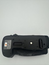 Battery Grip For D850 (MB-D18RC Replacement) - Tested and Fully Working