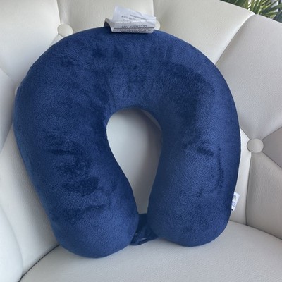 Wolf Essentials Navy Blue Travel Pillow ￼