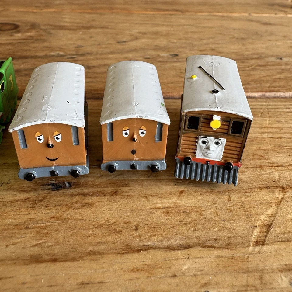 Lote Vintage de 10 Figuras Thomas & Friends My Busy Book - Decoração de Bolo - Imagem 2 de 4