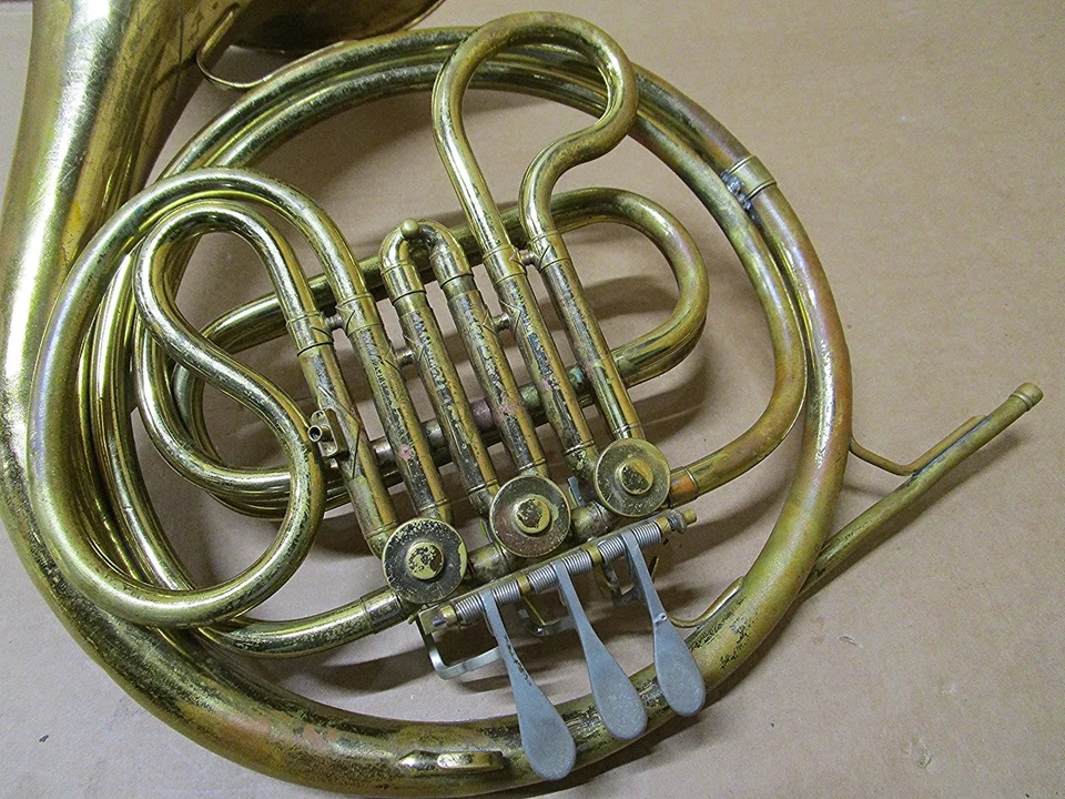 ¡Cuerno francés vintage King Cleveland único F! ¡Estuche Conn incluido! NoResrv! Foto 3 de 4