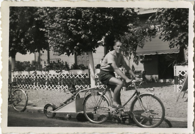 ALTES FOTO - VINTAGE SNAPSHOT - FAHRRAD FAHRRAD AUSFLUG ANHÄNGER - BIKE 2