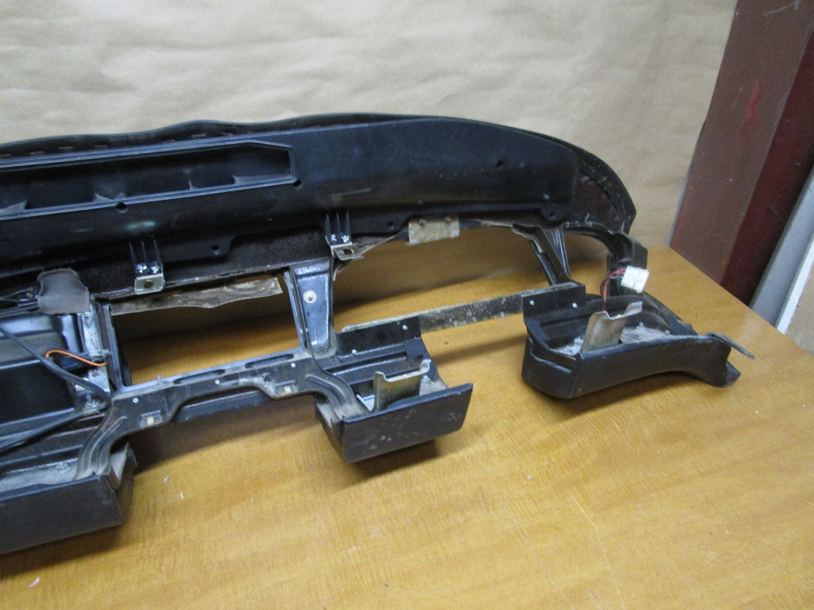 Ferrari 348 - Dashboard / Dash / Glove Box / Black  - USED - P/N 63357400