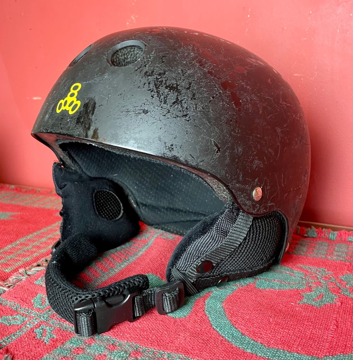 TRIPLE EIGHT NYC Snowboard Ski Helmet Built In Audio Skiing
