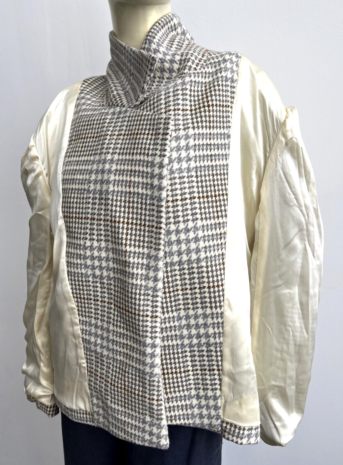 Beige Houndstooth Blazer Structured Shoulder Wool… - image 5