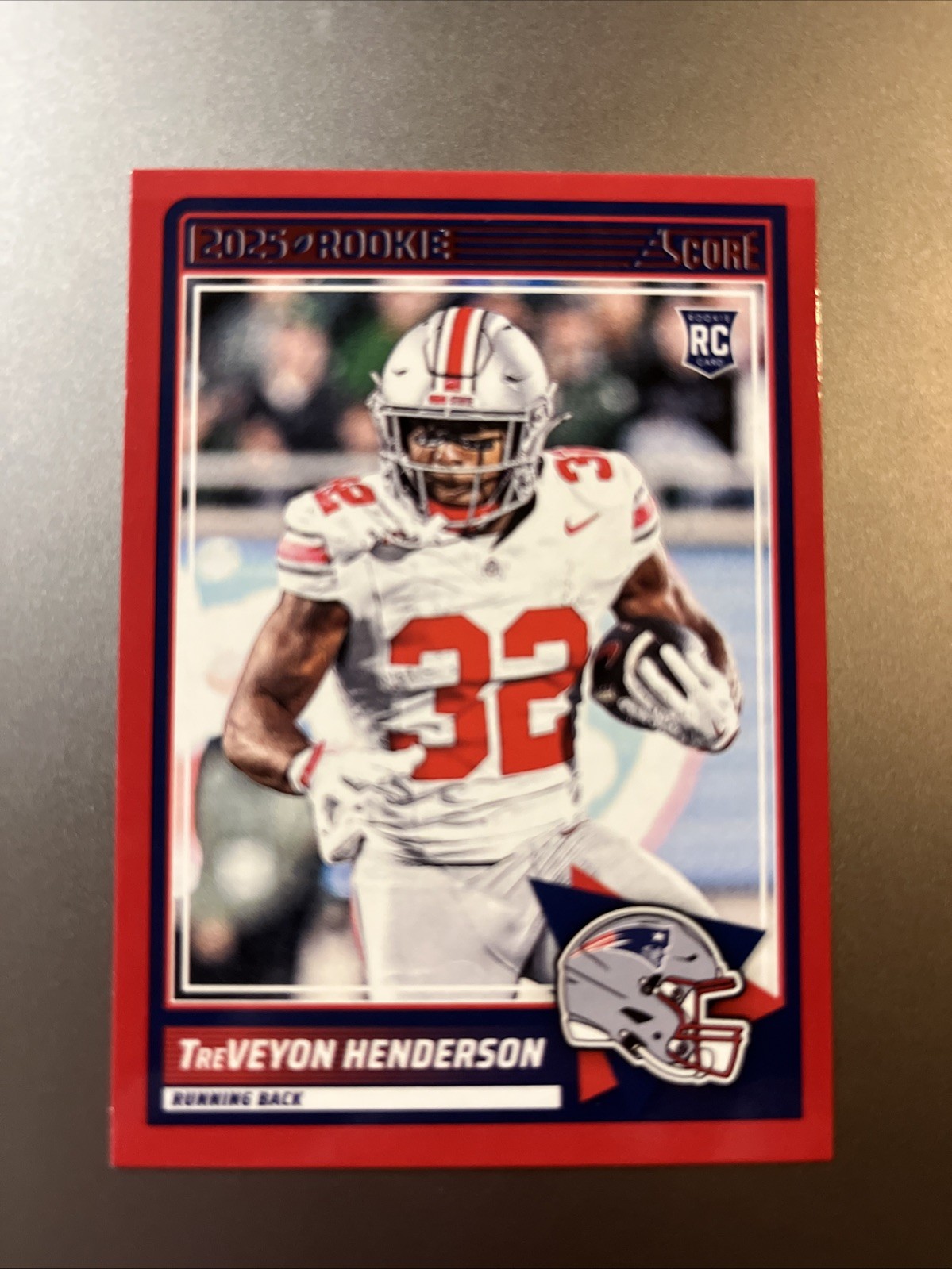 2025 Score - Rookies Treveyon Henderson #59 Red (RC) New England Patriots 🏈