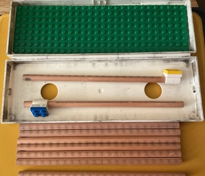 LEGO 51497 Stationery Pencil Box w/9 No 2 Pencils w/Holders & LEGO Green Board