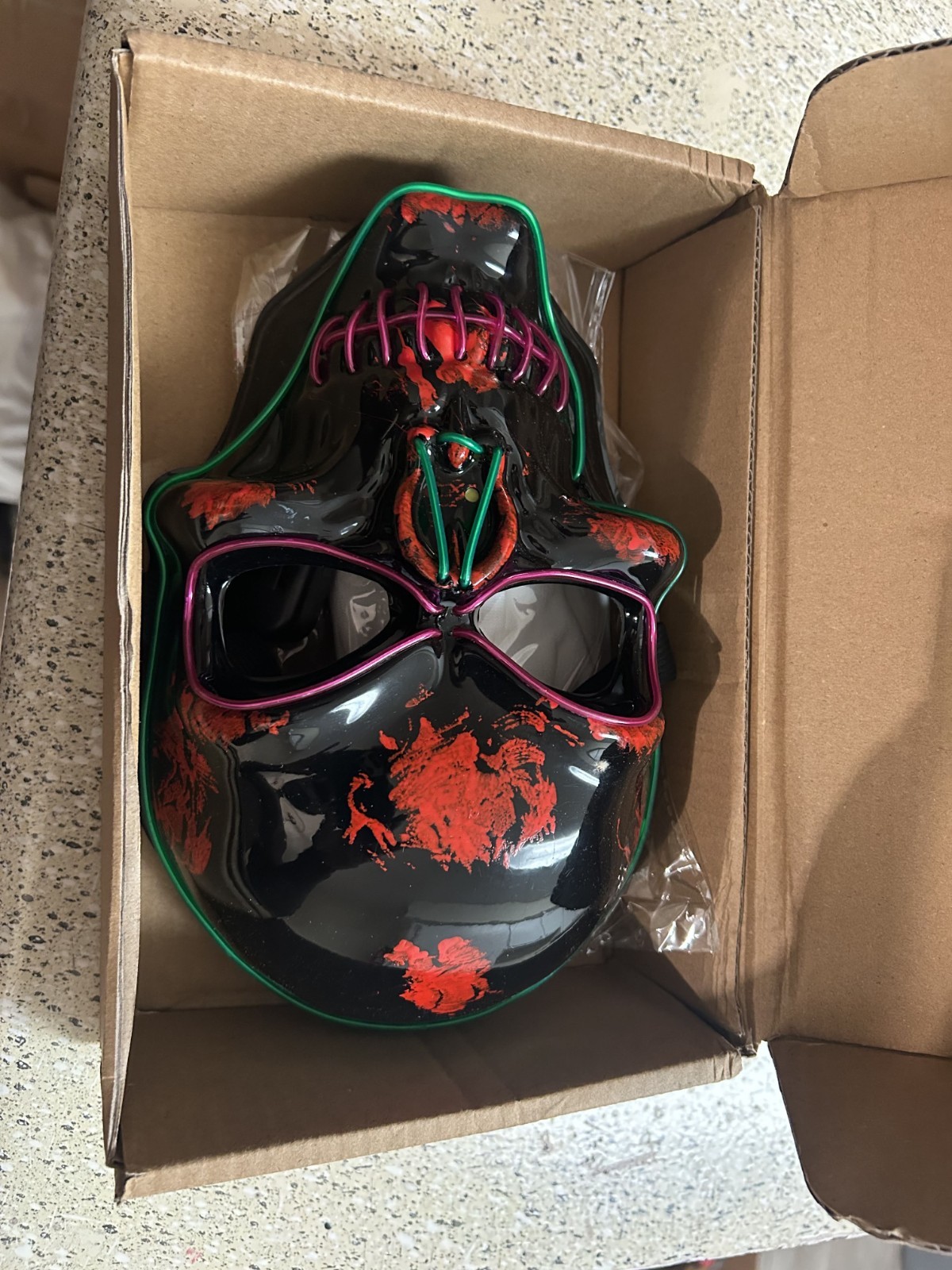 LED Light Up Scary Halloween Mask & Glowing LED Gloves for Cosplay ...