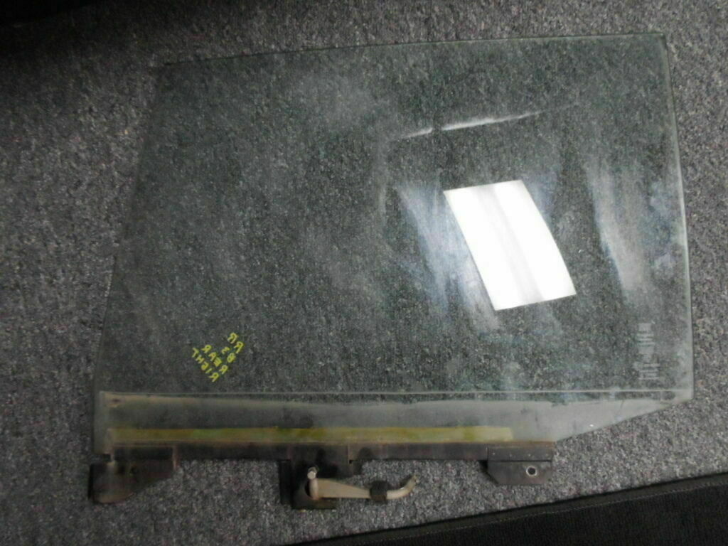 83 Rolls Royce silver spirit OEM REAR RIGHT PASSENGER WINDOW
