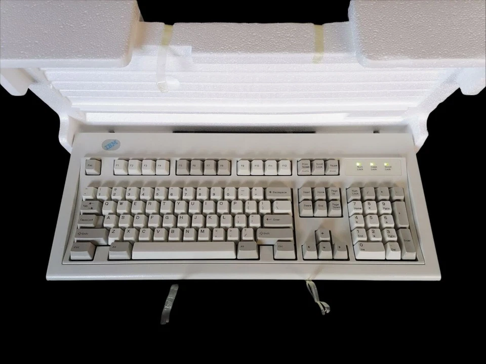 IBM Model M by Lexmark Mechanical Keyboard made in USA , New, Wired with Adapter - Image 4 of 4