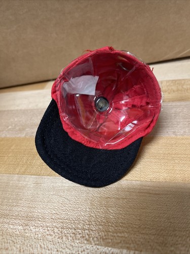 Detroit Red Wings Mini Hat Keychain - Picture 6 of 8