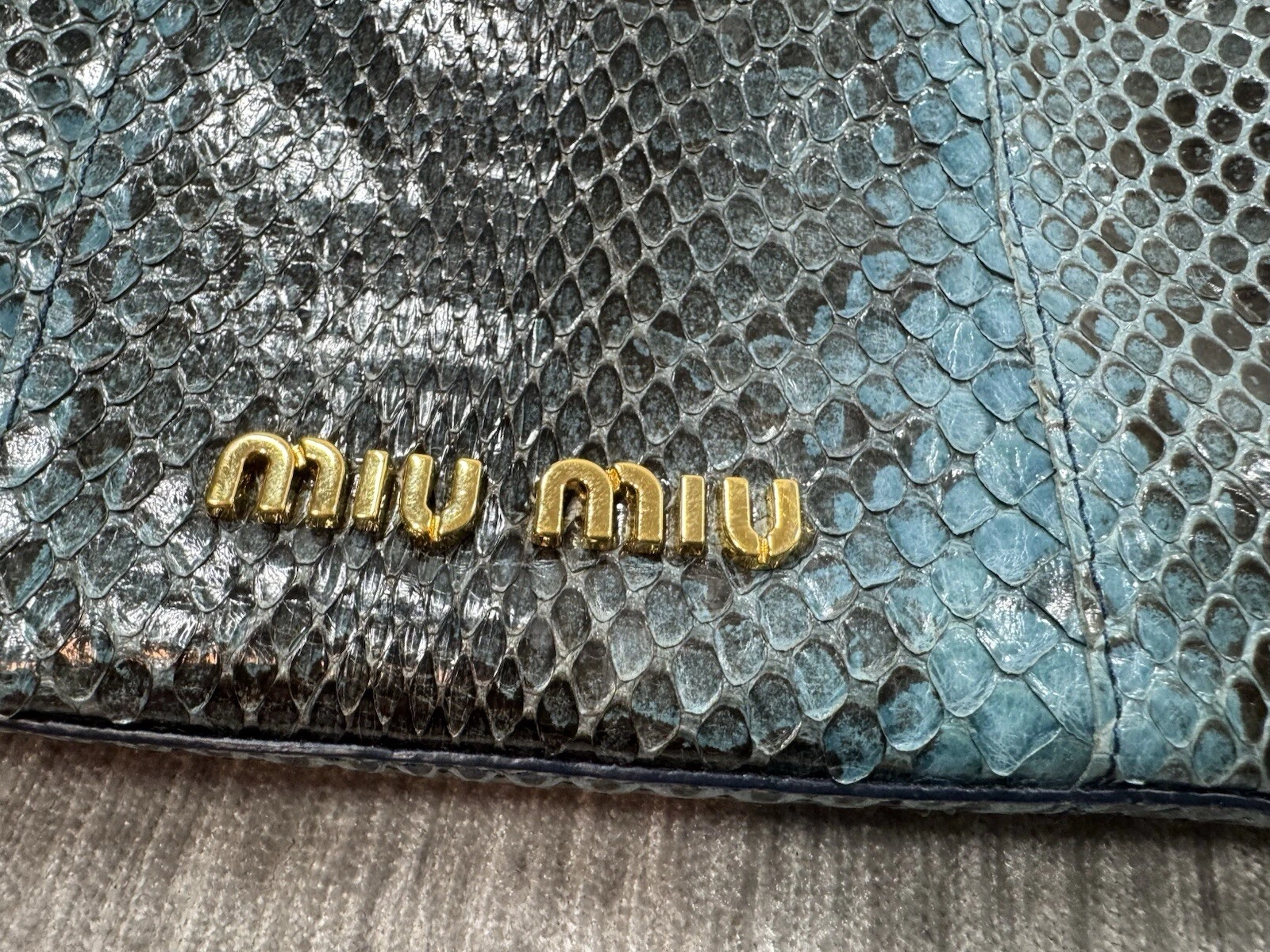 Borsa vintage Miu Miu grande pochette sera formale blu nero pelle di serpente pitone