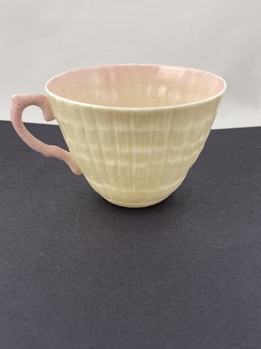BELLEEK LIMPET PINK FLAT CUP – MINT - Picture 2 of 14