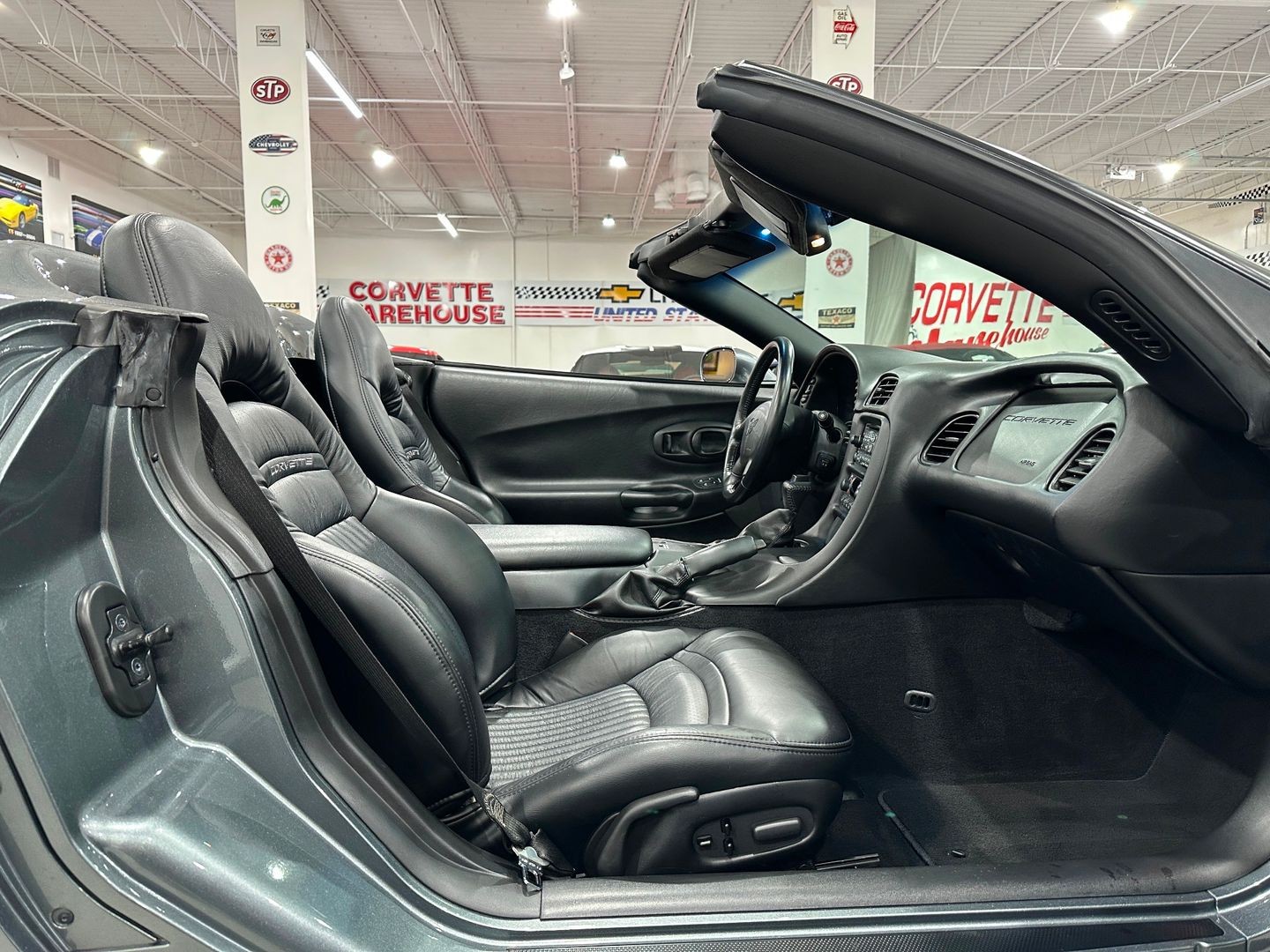 2003 [88U] Medium Spiral Gray Metallic Chevrolet Corvette   | C5 Corvette Photo 10