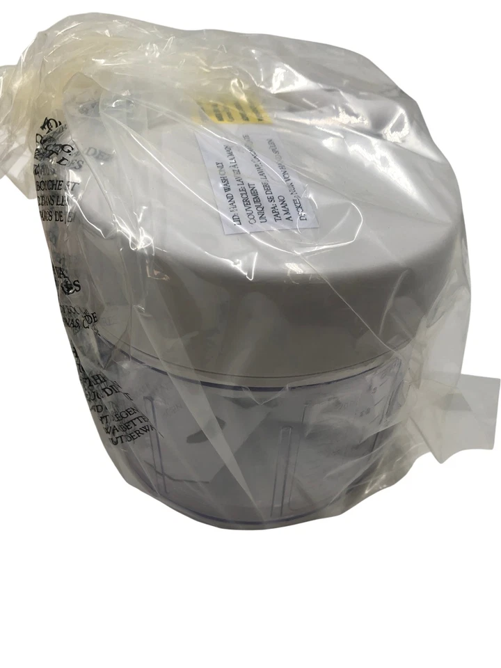 Pampered Chef Manual Food Processor New In Box T2080 HY48 - Image 2 of 3